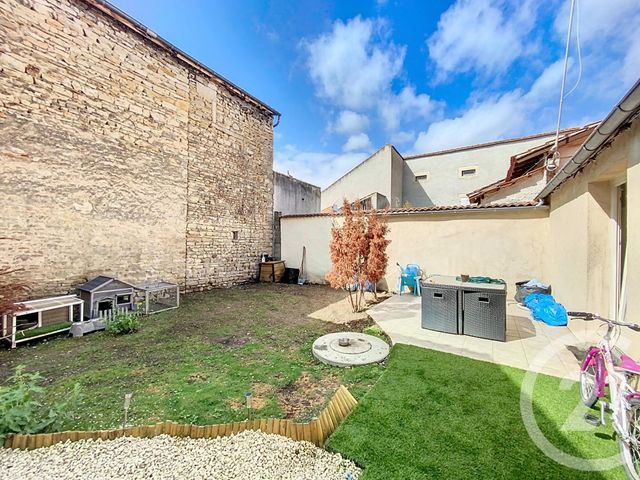 maison à vendre - 7 pièces - 108.0 m2 - AIGUEPERSE - 63 - AUVERGNE - Century 21 Lefèbvre Immobilier