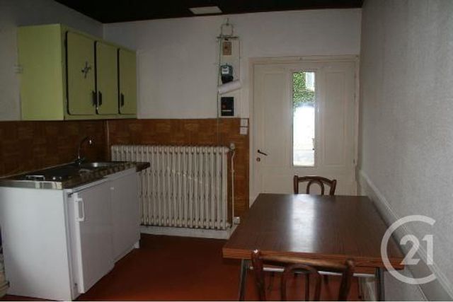 Appartement F1 à louer - 1 pièce - 19.0 m2 - GANNAT - 03 - AUVERGNE - Century 21 Lefèbvre Immobilier