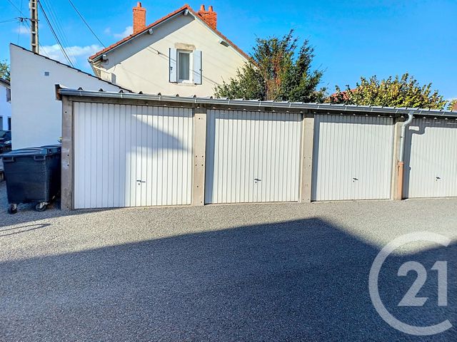 parking à louer - 15.0 m2 - GANNAT - 03 - AUVERGNE - Century 21 Lefèbvre Immobilier