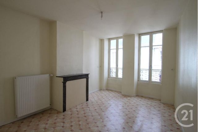 Appartement F3 à louer - 3 pièces - 59.82 m2 - GANNAT - 03 - AUVERGNE - Century 21 Lefèbvre Immobilier